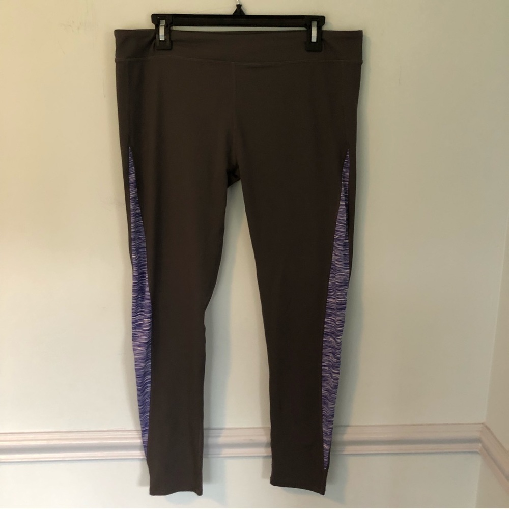 Fabletics Gray & Purple Austin Full Length Leggings Size XL